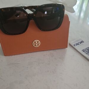 Tory Burch Brown and Orange Sunglasses